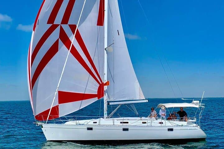 Private Sailing Biscayne Bay Miami: Coconut Grove to Elliott Key Charters photo 2