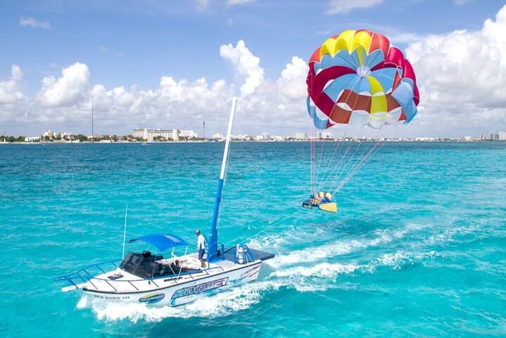Parasail Over Nichupté Lagoon: 30-Min Sky Rider Experience in Cancún photo 4