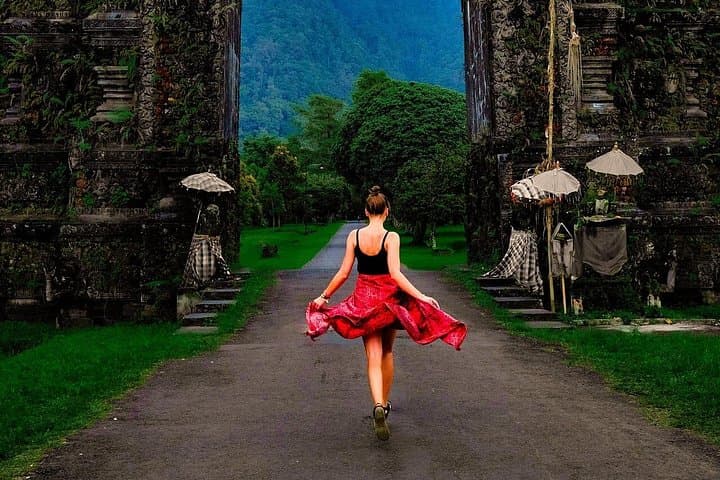 Bali Full-Day Handara, Ulun Danu, Jatiluwih & Tanah Lot — Photo Stops and Practical Guide photo 3