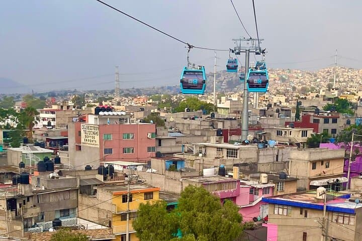 Iztapalapa Cable Car Tour: Markets, Murals & Pulque in Mexico City photo 3