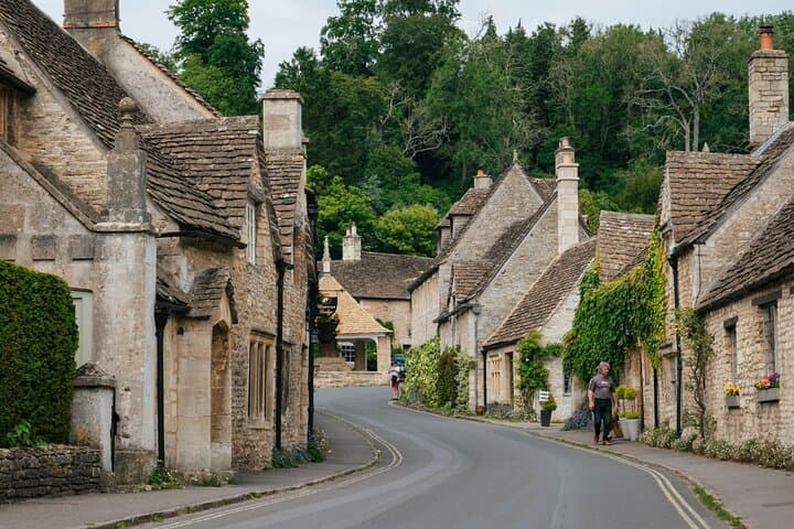 Hidden Cotswolds Small-Group Tour from Bath — Villages, Abbeys & Country Pubs photo 2