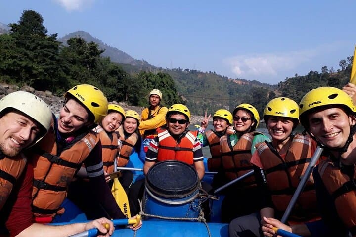 Trishuli River Rafting: 1 Night, 2 Days from Kathmandu (Charaudi Start)