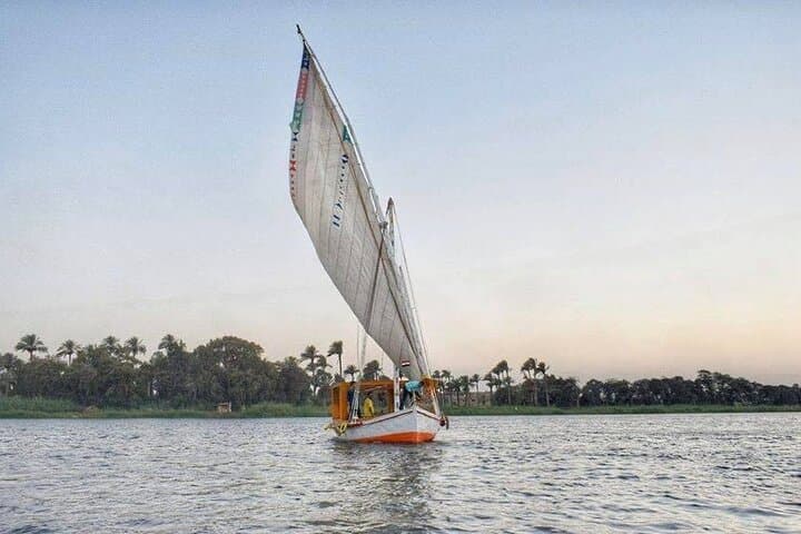 Felucca Sunset Cruise on the Nile: 1-Hour Traditional Sailing in Cairo photo 2