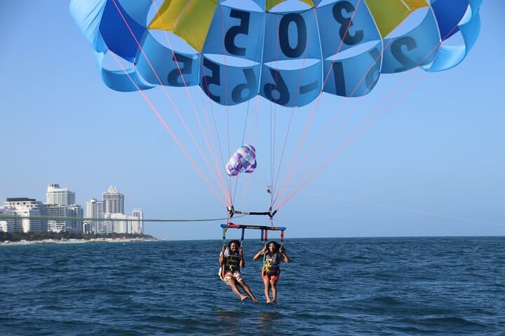 Parasail Over South Beach: Flysobe 8–10 Minute Aerial Flight from Miami Beach Marina photo 4