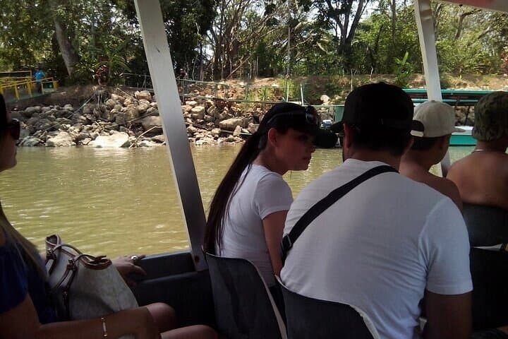 Monteverde to La Fortuna Transfer via Lake Arenal: Scenic Boat-and-Land Route photo 3