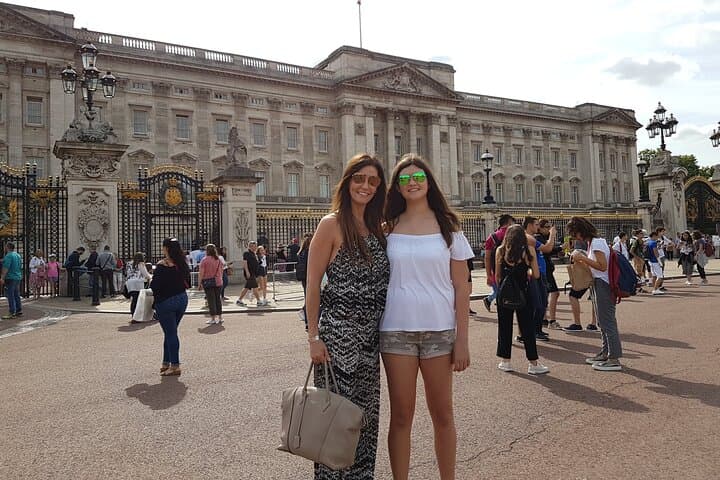 Explore London: Private Full-Day Highlights Tour On Foot, Bus & Tube photo 6