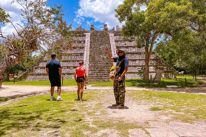 Private World Wonder Discovery: Chichen Itza, Cenote Swim & Valladolid Day Tour photo 4