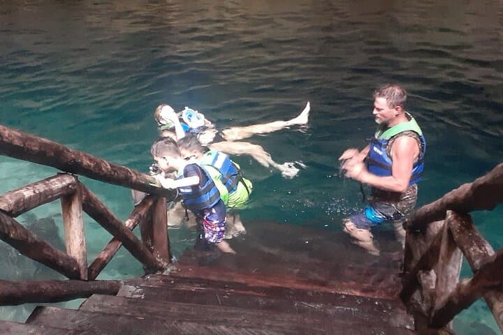 Progreso Cenote Swim: All-Inclusive Shore Excursion to Four Cave Pools photo 4