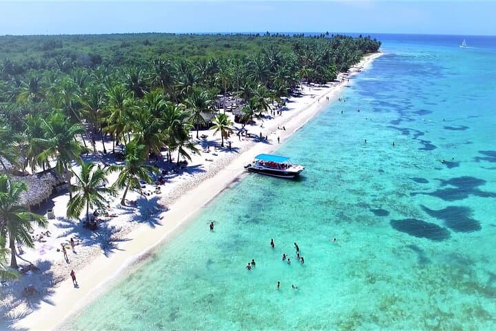 Saona Island Full-Day Tour from Boca Chica — Speedboat & Catamaran to the Natural Pool photo 1