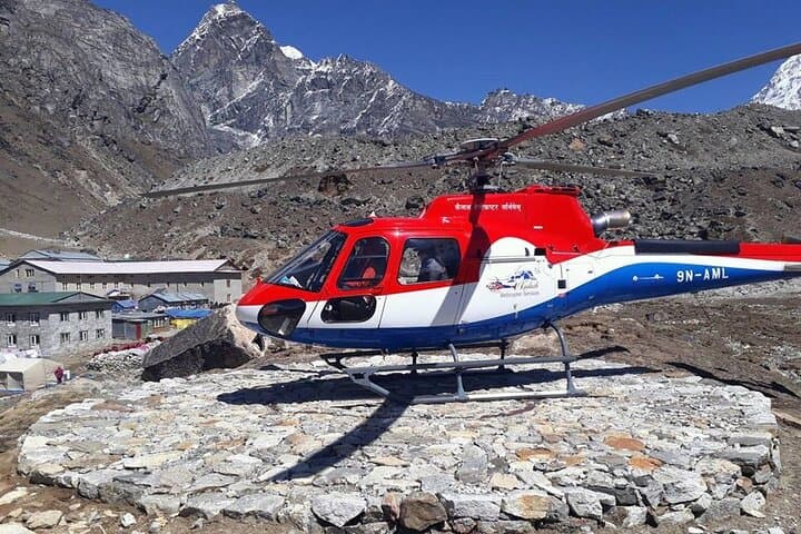 Helicopter to Everest Base Camp: Landing at Hotel Everest View photo 4