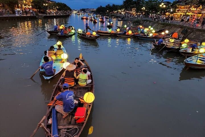 Marble Mountain to Hoi An: Caves, Sampans & Lantern Night Market Tour photo 4