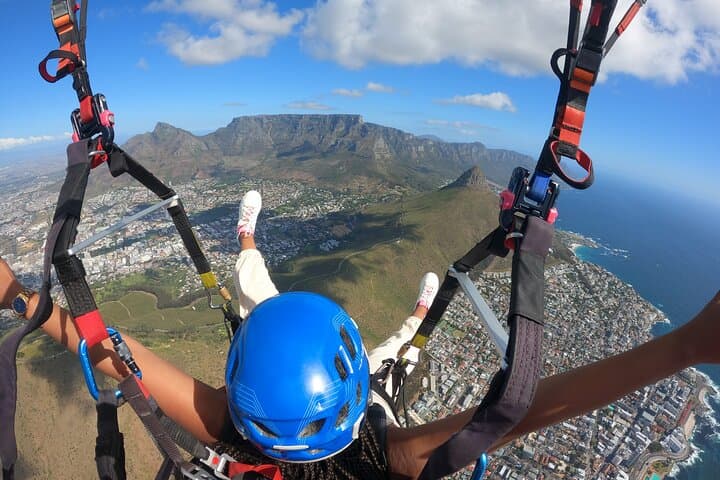 Tandem Paragliding Over Cape Town: Lions Head & Signal Hill Flight Guide photo 6