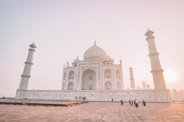 Taj Mahal Sunrise and Agra Fort Day Tour from Jaipur photo 4