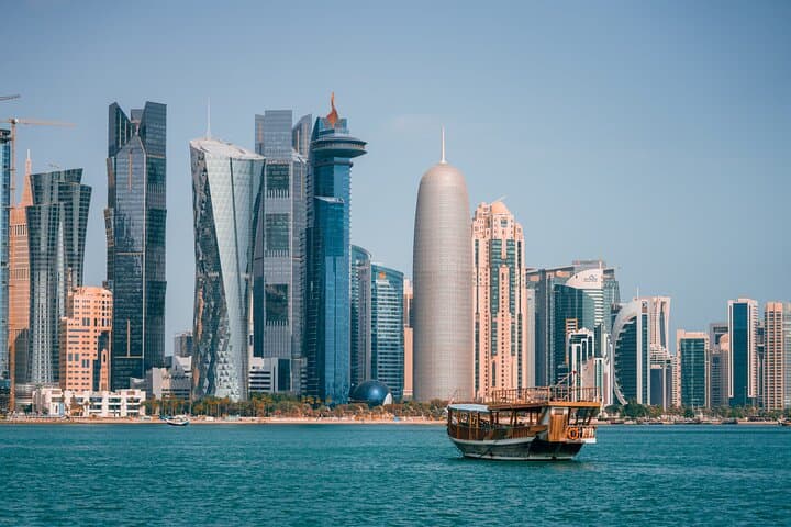 Doha City to Sealine Desert Safari: 2-in-1 Sightseeing and Dune-Bash Experience