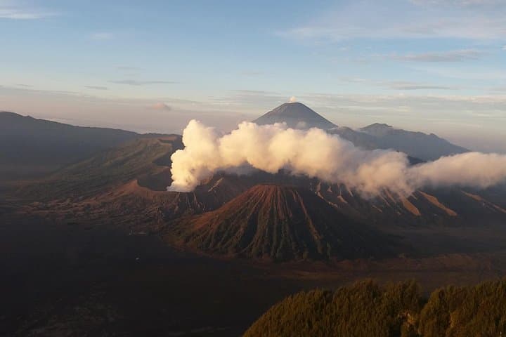 Mount Bromo Sunrise Jeep Tour from Surabaya — Pananjakan Dawn Experience photo 4