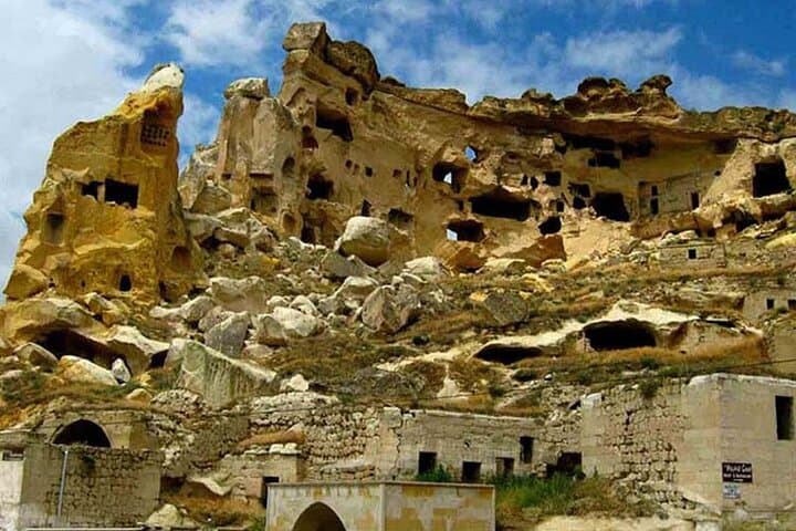 Cappadocia Red Tour: Uçhisar, Avanos & Fairy Chimneys Day Trip photo 5