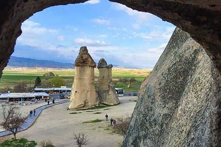 Cappadocia Red Tour: Uçhisar, Avanos & Fairy Chimneys Day Trip