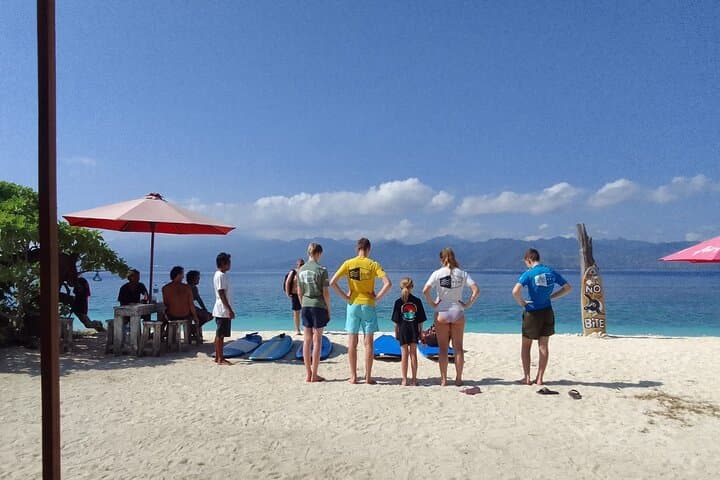 Learn to Surf on Gili Trawangan — Private 2‑Hour Lesson with Local Instructors photo 3