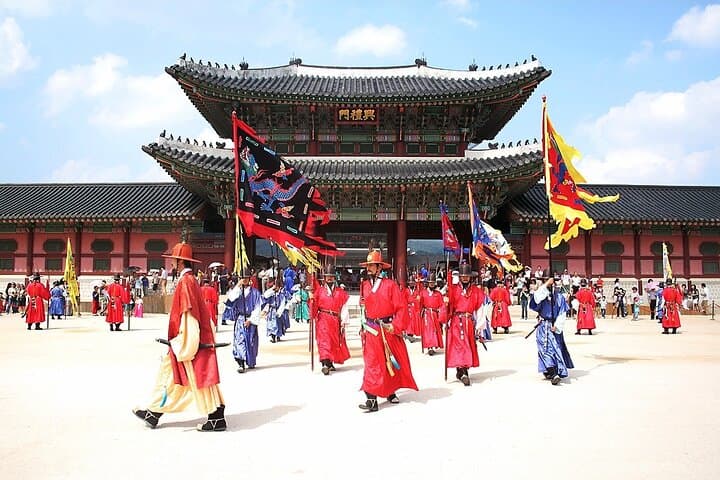 Discover Korea's Cultural Riches: From Temples to Trains in 8 Days