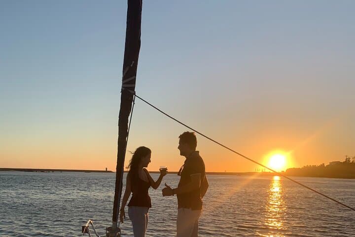 Sunset Sail on the Douro River: 2-Hour Porto Sailboat Experience photo 3