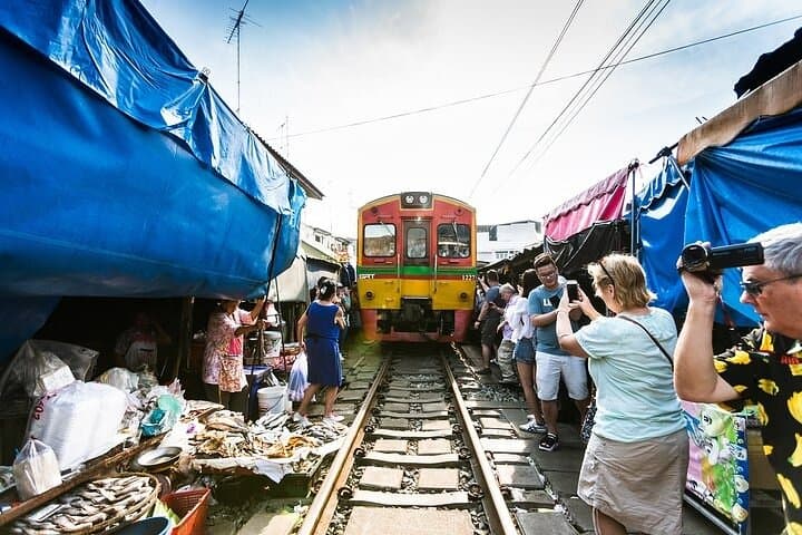 Damnoen Saduak Floating Market & Maeklong Railway Market Day Trip from Bangkok photo 4