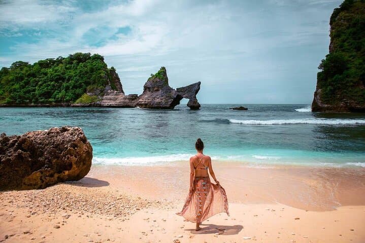 Full-Day Private Nusa Penida Tour: Diamond Beach, Atuh & Goa Giri Putri Cave photo 5