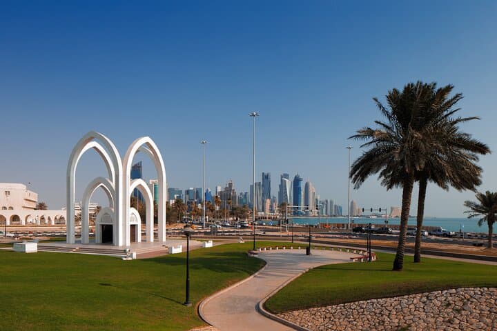 Doha private photoshoot: Katara, The Pearl, Souq Waqif & MIA by car photo 5