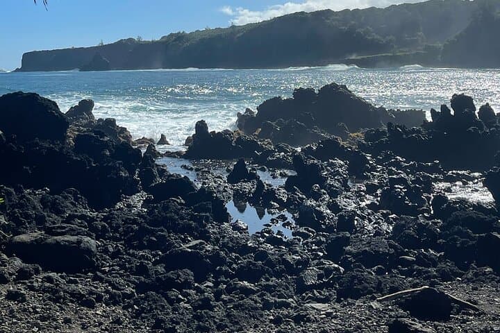 Private Luxury Road to Hana Tour from Kahului — Black Sand Beaches, Waterfalls & Local Stops photo 6