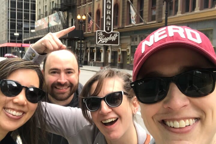 Chicago Scav Hunt: Loop & River North Self-Guided Urban Adventure