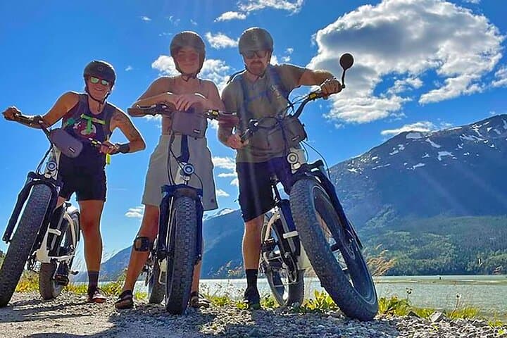 Skagway Trail and Sail: Exploring Alaska’s Gold Rush Trail by E-Bike and Fjord by Sail photo 5