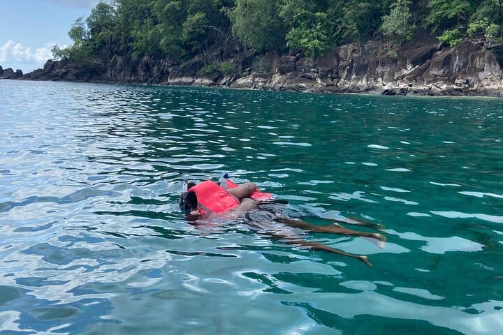 Crystal Kayaking in St. Vincent: See-Through Kayaks to Fort Duvernette and Snorkel Beaches photo 3