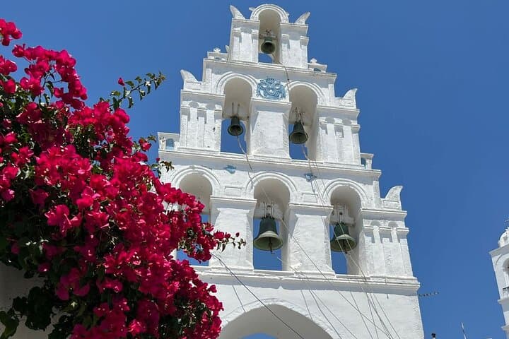 Private Santorini Island Tour: Hidden Gems, Caldera Views & Local Secrets