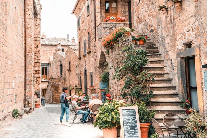 Civita di Bagnoregio & Orvieto Day Trip from Rome: Etruscan Tunnels and Cliff-Top Streets photo 2