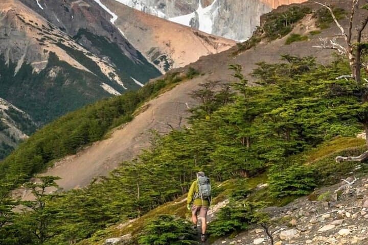Hike to Base Las Torres: Full-Day Trek in Torres del Paine photo 4