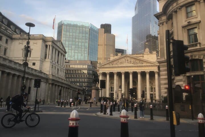 City of London Walking Tour: Roman Walls, Wren Churches & Medieval Lanes photo 6