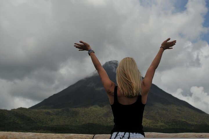 8-Day Romantic Costa Rica Honeymoon: Volcanoes, Rainforests & Rafting photo 4