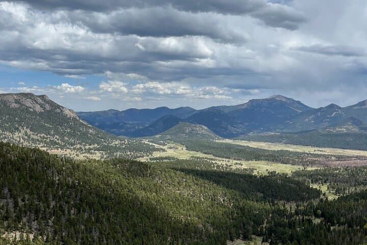 Explore Grand Teton, Yellowstone & Colorado Hot Springs: A 6-Day Adventure Tour photo 3