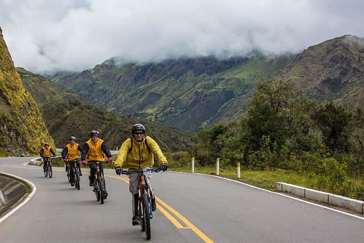 4-Day Machu Picchu Adventure: Cycling, Rafting, Trekking & Zipline photo 4