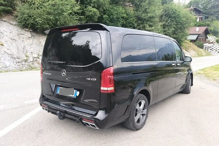 Private Round-Trip Transfer: Southampton Cruise Terminals to Southampton City photo 6