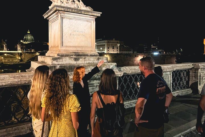 Rome Night Ghost Walking Tour — Haunted History & After-Dark Walks in Campo de' Fiori photo 4