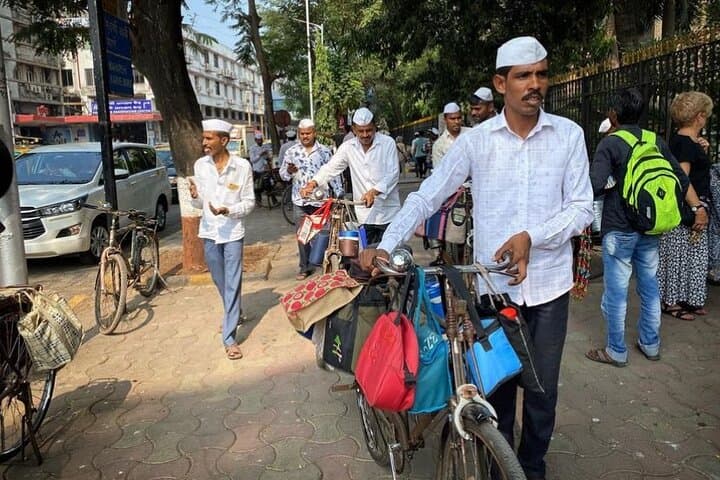 Mumbai Morning Bicycle Tour: Guided City Sightseeing by Bike photo 3