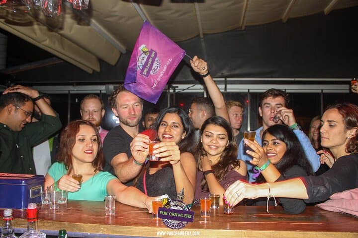 Istanbul Pub Crawl: Best Nightlife Party Tour in Beyoğlu photo 5