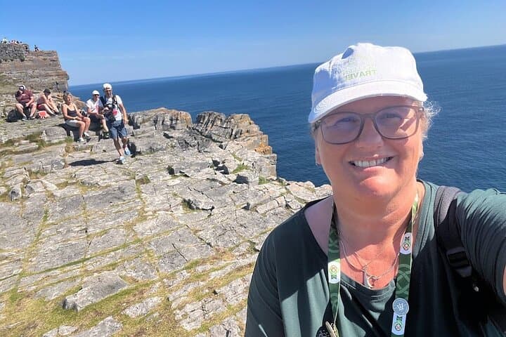 Galway to Inishmore: Aran Islands Day Trip with Cliffs of Moher Cruise
