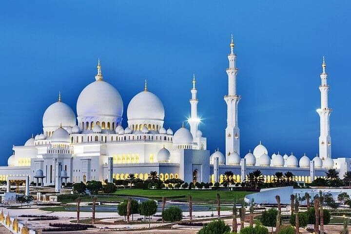 Abu Dhabi Express: Full-Day City Tour from Dubai with Hotel Pickup