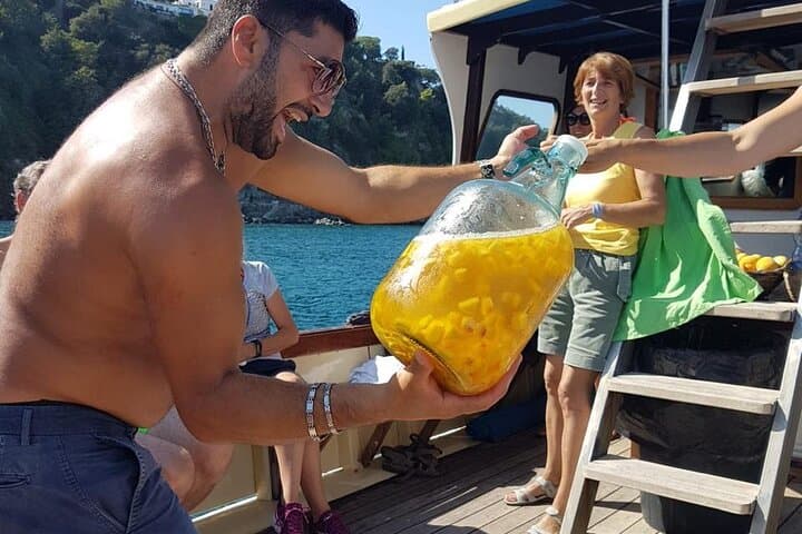 Full-Day Ischia Island Boat Tour with Lunch and Thermal Swim photo 3