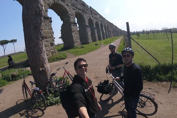 Rome's Ultimate Bike Tour: Appian Way, Aqueducts & Ancient Sites photo 4