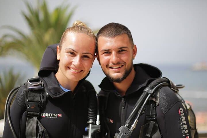 Intro Scuba in Tenerife: Beginner Dive at Stingray Bay photo 3