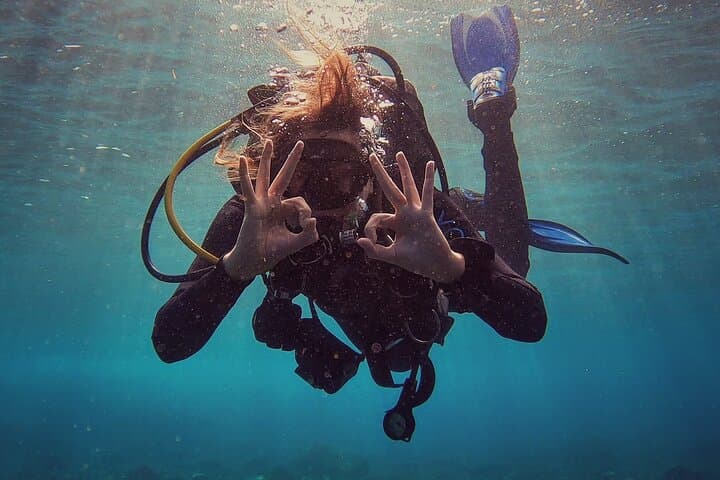 Intro Scuba in Tenerife: Beginner Dive at Stingray Bay