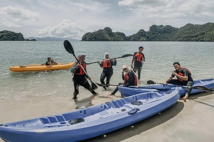 Paddle Langkawi’s Secret Mangroves: Kilim Geoforest Kayak Expedition