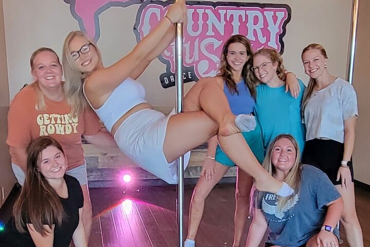 Beginner Pole Dance Class in Nashville — 1-Hour Workshop Near Opryland photo 2
